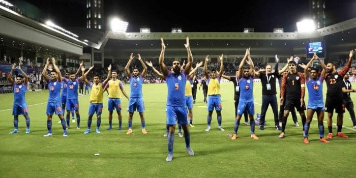 Postpoed FIFA และ AFC เกมสําหรับทีมฟุตบอลประเทศไทย